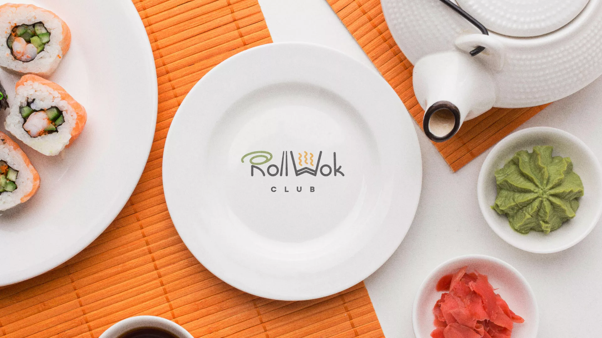 Разработка логотипа и фирменного стиля суши-бара «Roll Wok Club» в Елабуге